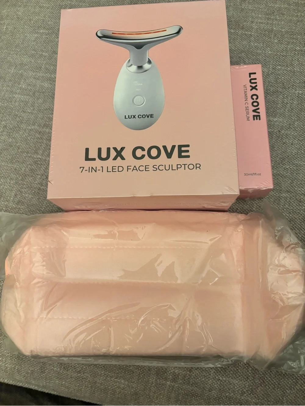 BRAND NEW Lux Cove 7-in-1 LED Face Sculptor + Vitamin C Serum & Travel Case